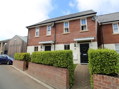 2 bedroom semi-detached house for rent in Chalice Close, Poole, Dorset, BH14
