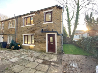 2 bedroom semi-detached house for rent in Dole Street, Thornton, Bradford, BD13