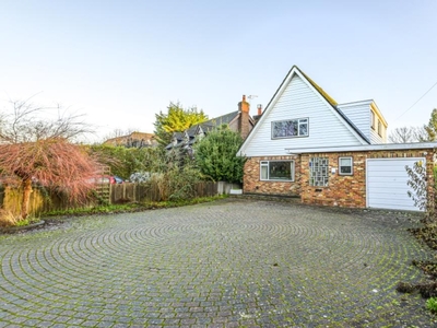 3 Bed House For Sale in Wraysbury, Staines-Upon-Thames, TW19 - 4834915