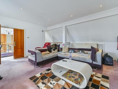 3 bedroom flat for rent in BICKENHALL MANSIONS, W1, Marylebone, London, W1U