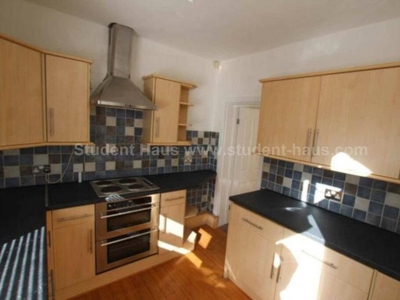 3 bedroom house for rent in Milnthorpe Street, Salford, M6 6DT, M6
