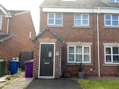 3 bedroom house for rent in Mystery Close, L15