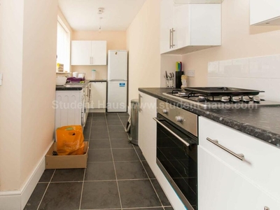 3 bedroom house for rent in Welford Street, Salford, M6 6BB, M6
