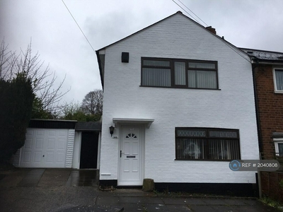 3 bedroom terraced house for rent in Manor Road, Stechford, Birmingham, B33