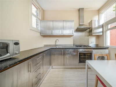 4 bedroom apartment for rent in Lanark Mansions, Pennard Road, London, W12