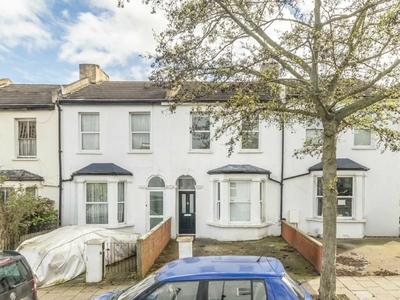 4 bedroom house for rent in Cambria Road, Camberwell, SE5