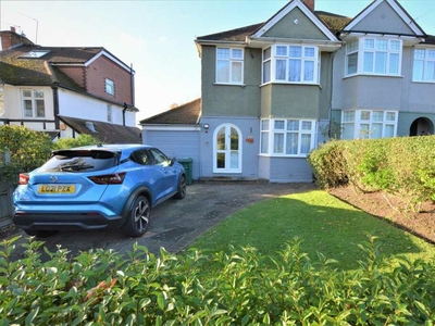 4 bedroom semi-detached house for rent in Engel Park, Mill Hill, NW7