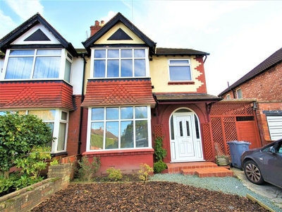 4 bedroom semi-detached house for rent in Talbot Road, Fallowfield, M14