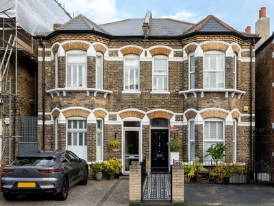 4 bedroom semi-detached house for rent in Underhill Road, East Dulwich, East Dulwich, London, SE22