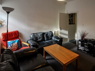 4 bedroom terraced house for rent in £89 PPPW Pershore Rd, Selly Oak. 20mins walk to University of Birmingham, B29