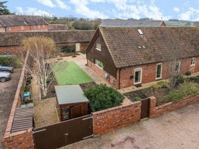 5 Bed Barn Conversion For Sale in Ocle Pychard, Herefordshire, HR1 - 5358143