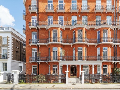 5 bedroom apartment for rent in Drayton Gardens, London, SW10