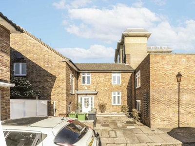 7 bedroom semi-detached house for rent in Middle Field, St John's Wood, NW8