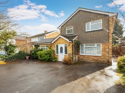 Detached house for sale in Lees Close, Maidenhead SL6