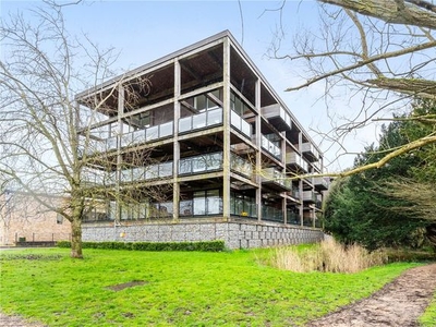 Flat for sale in Kingfisher Way, Cambridge CB2
