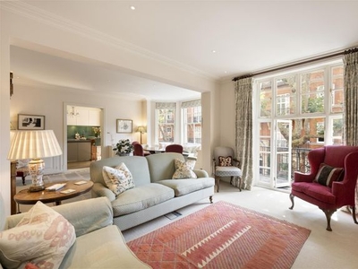 Flat for sale in St Loo Court, Chelsea SW3
