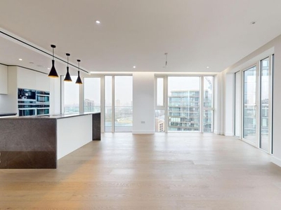 Flat for sale in Vaughan Way, London E1W