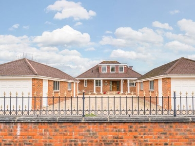 Property for sale in Mayfield Gardens, Staines-Upon-Thames TW18