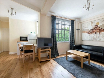 Studio flat for rent in Mortimer Court,
Abbey Road, NW8