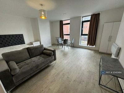 Studio flat for rent in Northill Apartments, Salford, M50