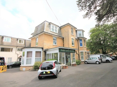 Studio flat for rent in Suffolk Road, Bournemouth, BH2