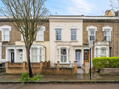 Terraced house for sale in Chatterton Road, London N4