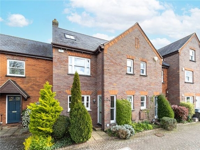 Terraced house for sale in The Lawns, Mount Pleasant, St. Albans, Hertfordshire AL3