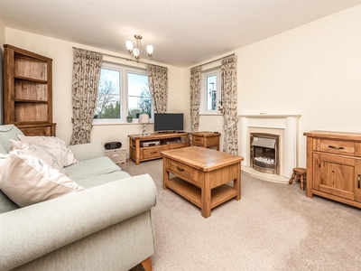1 Bedroom Retirement Apartment For Sale in Royston, Hertfordshire