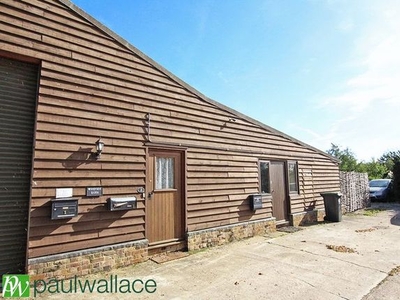 Barn conversion to rent in Paynes Lane, Nazeing, Waltham Abbey EN9