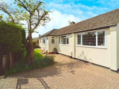 Bungalow for sale in Cliffe Road, Little Neston, Neston, Cheshire CH64