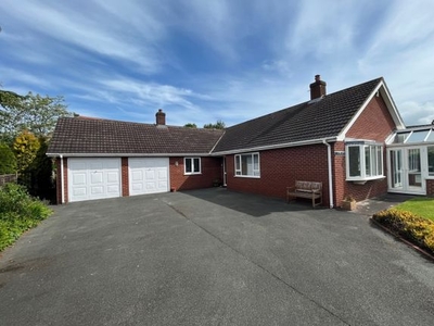 Bungalow to rent in Baddiley, Nantwich, Cheshire CW5