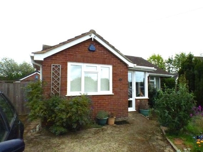 Bungalow to rent in The Mede, Topsham, Exeter EX3