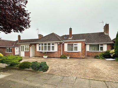 Detached bungalow to rent in Newhaven Road, Leicester LE5