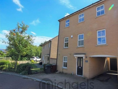 Detached house to rent in Agnes Silverside Close, Colchester CO2