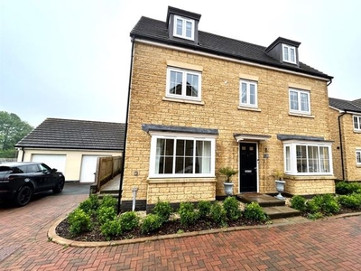Detached house to rent in Albion Crescent, Corsham SN13