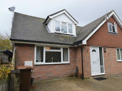 Detached house to rent in Blackness Road, Crowborough TN6