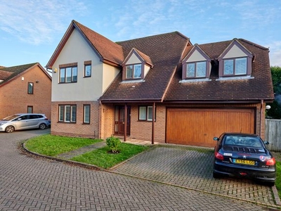 Detached house to rent in Brinklow Court, St. Albans, Hertfordshire AL3