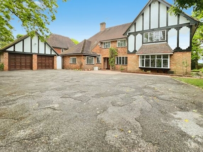 Detached house to rent in Dukes Wood Drive, Gerrards Cross SL9