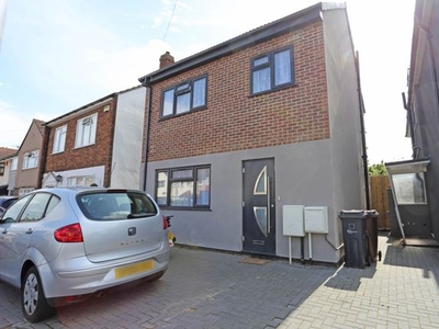 Detached house to rent in Marston Ave, Dagenham RM10