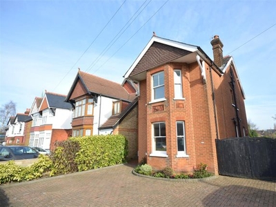 Detached house to rent in Temple Road, Epsom, Surrey KT19