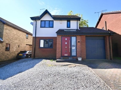 Detached house to rent in Verger Close, Rossington, Doncaster DN11