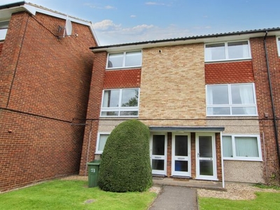 Duplex to rent in Banbury Court, Grange Road, Sutton SM2