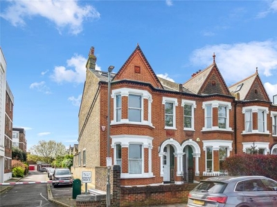 End terrace house for sale in Clapham Common West Side, London SW4