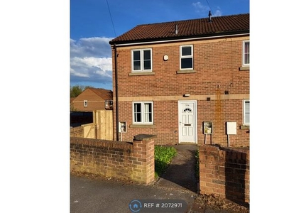 End terrace house to rent in Kimberley Road, Leeds LS9