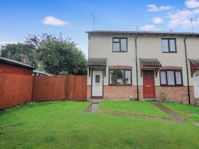 End terrace house to rent in Locksgreen Crescent, Swindon SN25