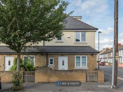 End terrace house to rent in Seymour Road, Mitcham CR4