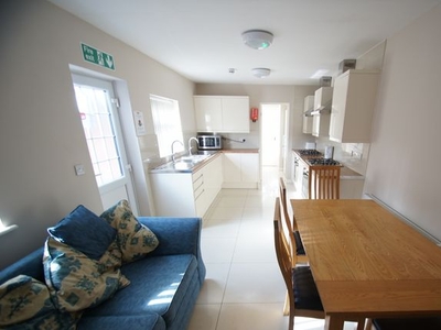 End terrace house to rent in Swan Lane, Coventry CV2