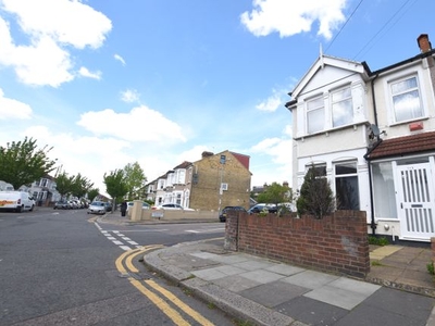 End terrace house to rent in Wanstead Park Road, Cranbrook, Ilford IG1
