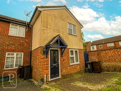 End terrace house to rent in Waterville Mews, Colchester, Essex CO2