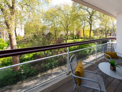 Flat for sale in Chelwood House, Gloucester Square W2